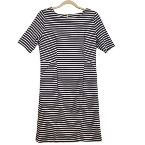 Covington Elbow Sleeve with pockets Dress navy/white stripe size M NWT